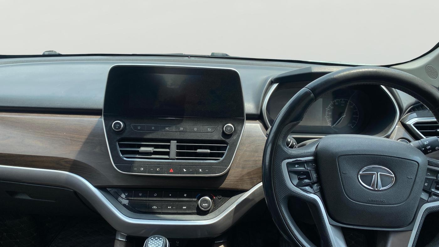 2020 Tata Harrier XZA 2.0L, Diesel, Automatic, 1,34,949 km, Air Conditioner