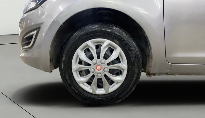 2013 Hyundai i20 MAGNA 1.2, Petrol, Manual, 70,859 km, Left Front Wheel