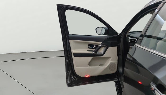 2023 Tata Safari XZ PLUS, Diesel, Manual, 21,229 km, LHS Front Door