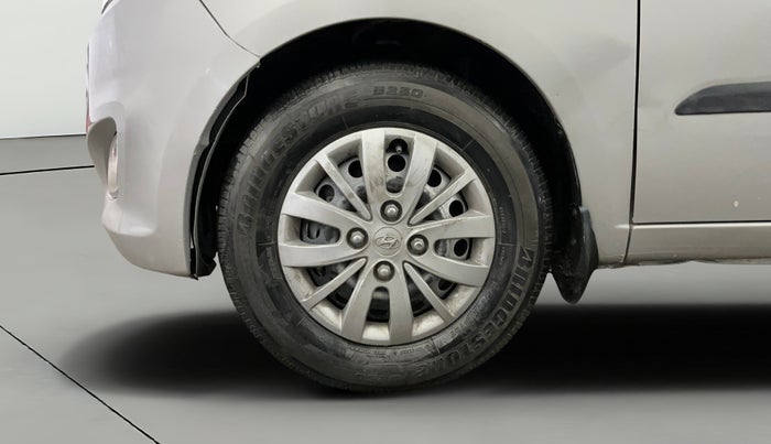 2015 Hyundai i10 SPORTZ 1.1, Petrol, Manual, 33,960 km, Left Front Wheel