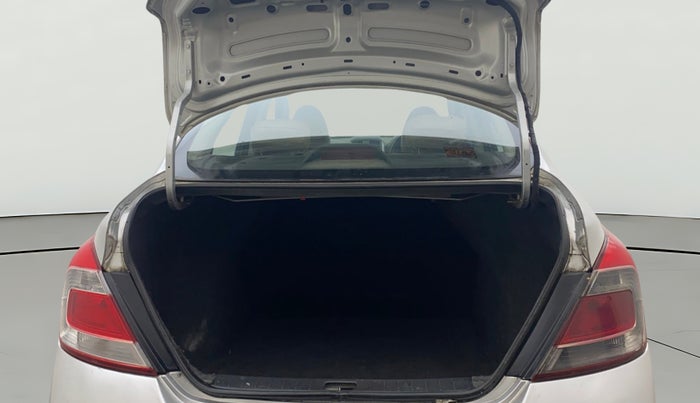 2013 Renault Scala RXE DIESEL, Diesel, Manual, 1,18,313 km, Boot Open Zoomed View