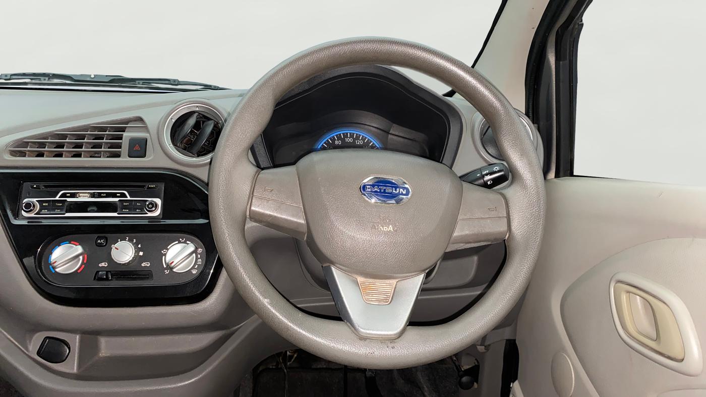 2016 Datsun Redi Go S, Petrol, Manual, 29,593 km, Steering Wheel Close Up