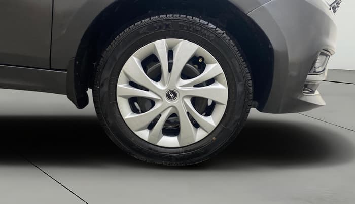 2022 Tata Tiago XT PETROL, Petrol, Manual, 1,22,275 km, Right Front Wheel