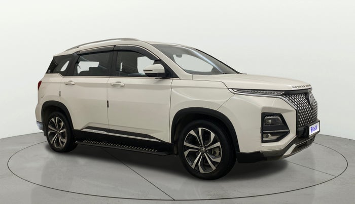 2024 MG HECTOR PLUS SHARP PRO 2.0 TURBO DIESEL 7 STR, Diesel, Manual, 25,742 km, Right Front Diagonal