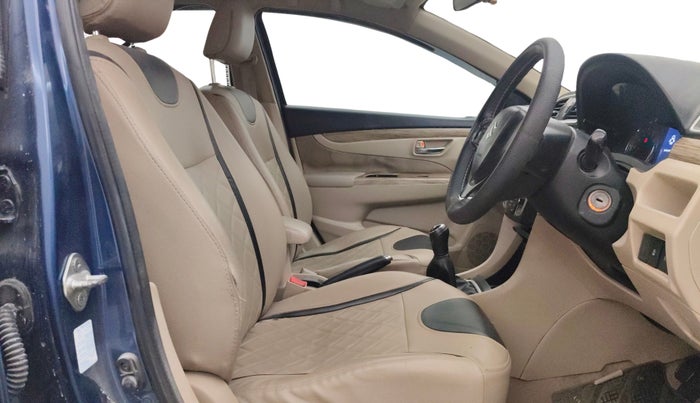 2018 Maruti Ciaz DELTA 1.5 SHVS MT PETROL, Petrol, Manual, 1,07,379 km, Right Side Front Door Cabin