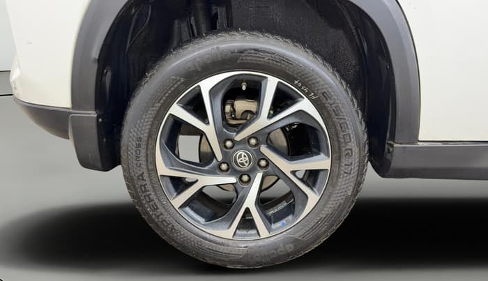 2024 Toyota URBAN CRUISER HYRYDER V HYBRID, Hybrid, Automatic, 30,657 km, Right Rear Wheel