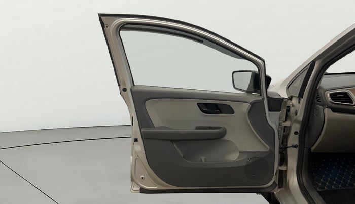 2020 Tata ALTROZ XT PETROL, Petrol, Manual, 79,992 km, LHS Front Door