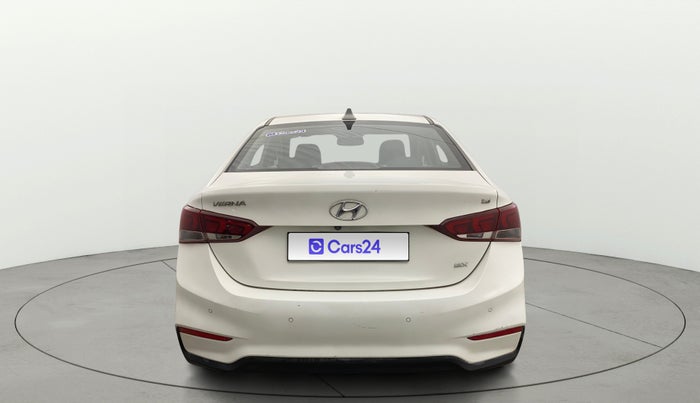 2019 Hyundai Verna 1.6 VTVT SX, Petrol, Manual, 57,949 km, Back/Rear