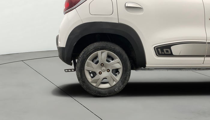 2020 Renault Kwid RXT 1.0 AMT (O), Petrol, Automatic, 29,168 km, Right Rear Wheel