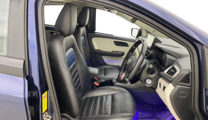 2023 Tata ALTROZ XM PLUS SUNROOF CNG, CNG, Manual, 50,475 km, Right Side Front Door Cabin