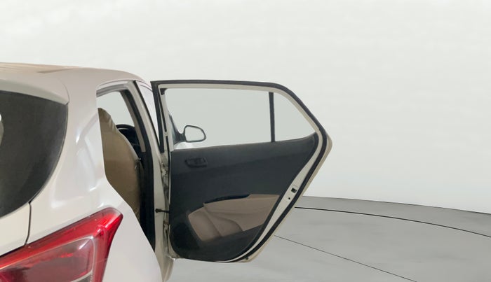 2016 Hyundai Grand i10 MAGNA AT 1.2 KAPPA VTVT, Petrol, Automatic, 72,832 km, RHS Rear Door