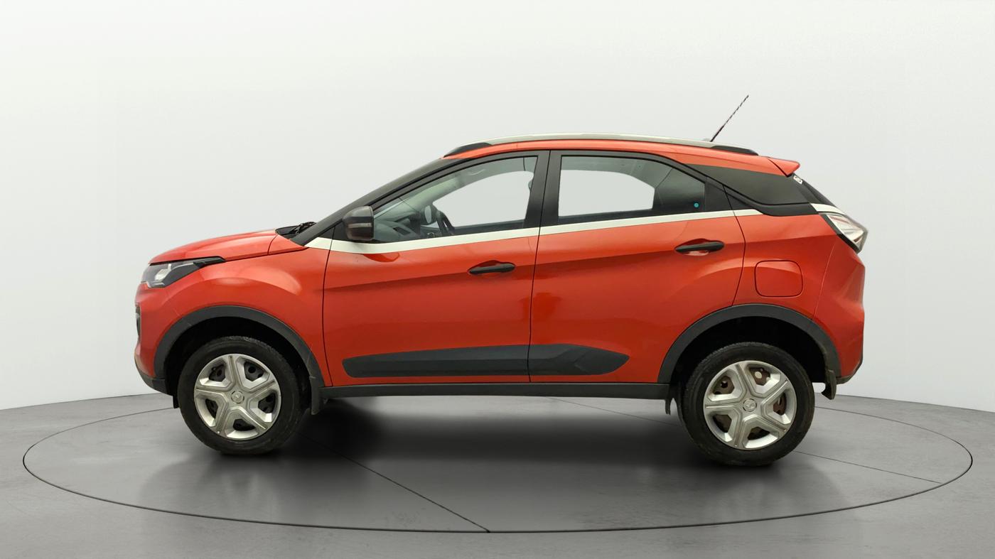 2020 Tata NEXON XM SUNROOF PETROL, Petrol, Manual, 27,588 km, Left Side