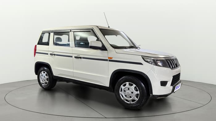 2023 Mahindra BOLERO NEO N 8, Diesel, Manual, 47,601 km, Right Front Diagonal