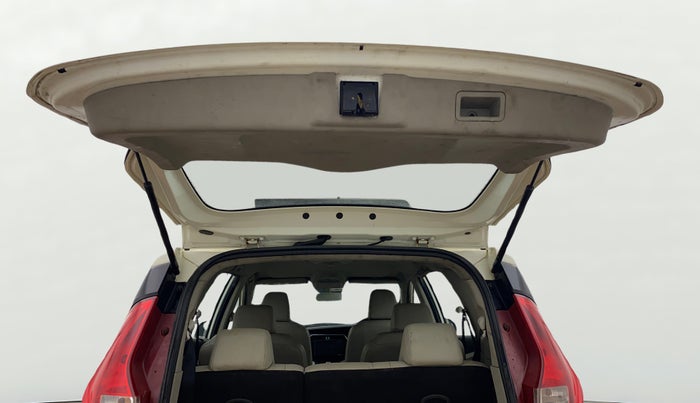 2018 Mahindra MARAZZO M8 7 STR, Diesel, Manual, 1,31,769 km, Boot Door Open