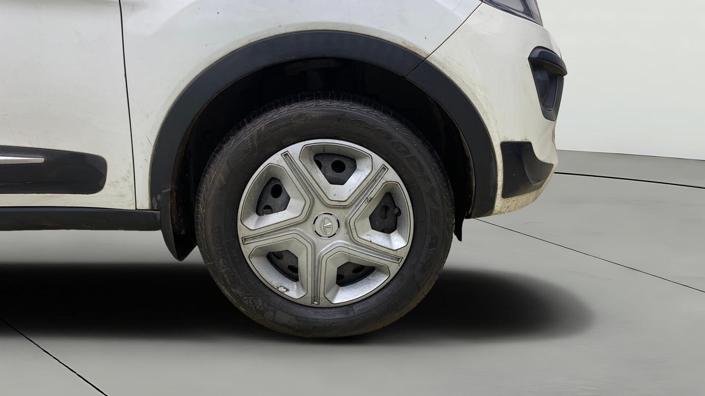 2019 Tata NEXON XMA PETROL, Petrol, Automatic, 21,699 km, Right Front Wheel