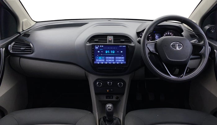 2017 Tata Tiago XT PETROL, Petrol, Manual, 44,579 km, Dashboard