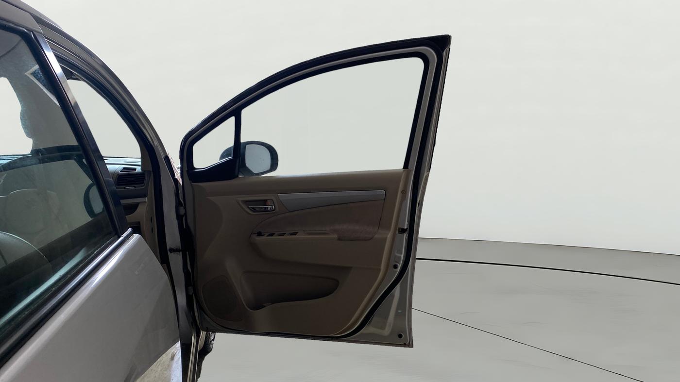 2015 Maruti Ertiga VXI, Petrol, Manual, 46,366 km, RHS Front Door