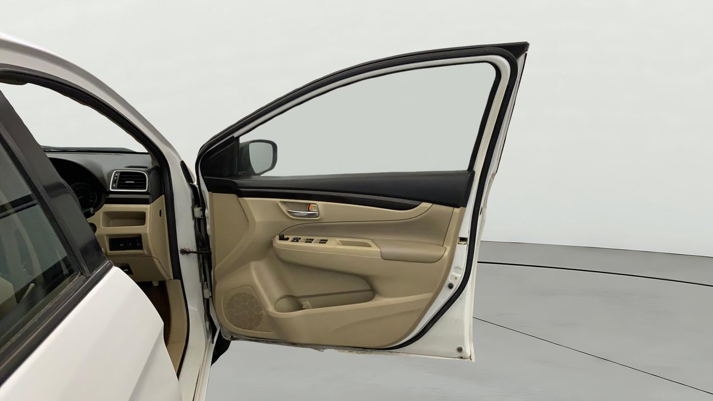 2017 Maruti Ciaz ZXI AT, Petrol, Automatic, 50 km, RHS Front Door