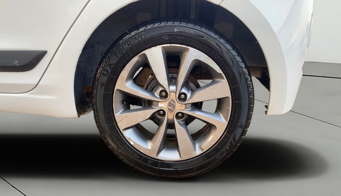 2017 Hyundai Elite i20 ASTA 1.2 (O), CNG, Manual, 1,39,563 km, Left Rear Wheel