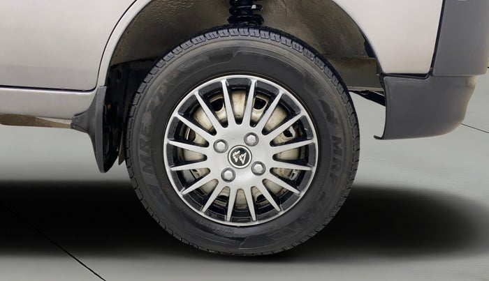 2017 Maruti Eeco 5 STR WITH A/C+HTR, CNG, Manual, 57,736 km, Right Front Wheel