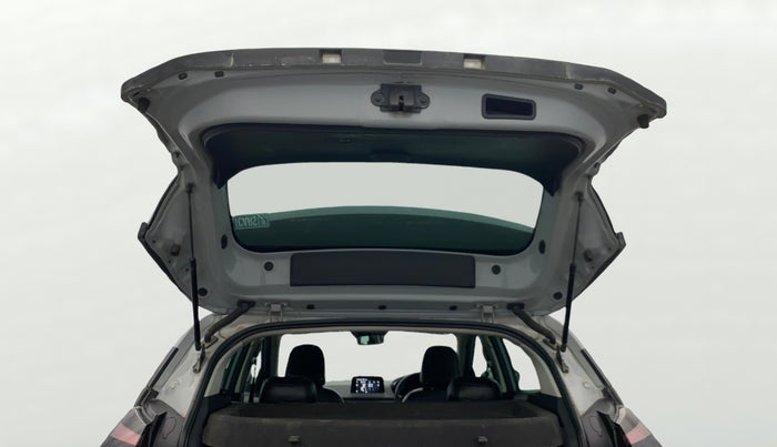 2024 Tata NEXON Pure 1.2 iCNG, CNG, Manual, 88,371 km, Boot Door Open