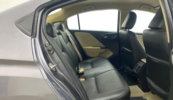 2017 Honda City 1.5L I-VTEC V MT, Petrol, Manual, 53,356 km, Right Side Rear Door Cabin