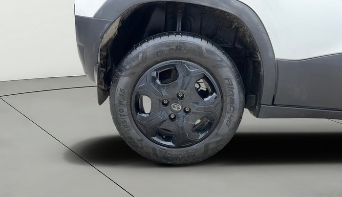 2022 Tata PUNCH ACCOMPLISHED AMT, Petrol, Automatic, 36,932 km, Right Rear Wheel