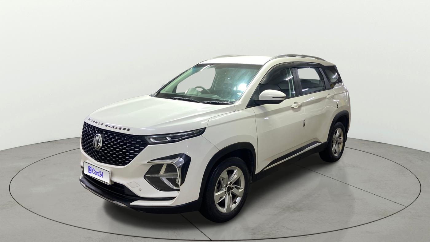 2021 MG HECTOR PLUS SUPER 1.5 PETROL TURBO HYBRID MT 7-STR, Petrol, Manual, 30,423 km, Left Front Diagonal