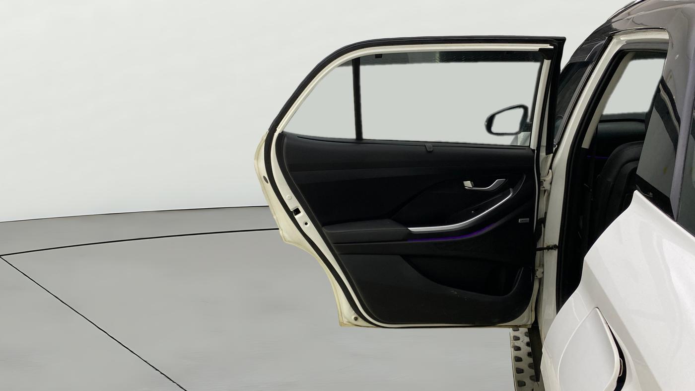 2023 Hyundai ALCAZAR  Signature (O) AE 7Str Diesel AT, Diesel, Automatic, 74,379 km, LHS Rear Door