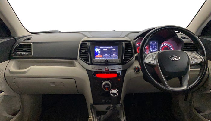 2019 Mahindra XUV300 W8 (O) 1.2 PETROL, Petrol, Manual, 82,450 km, Dashboard