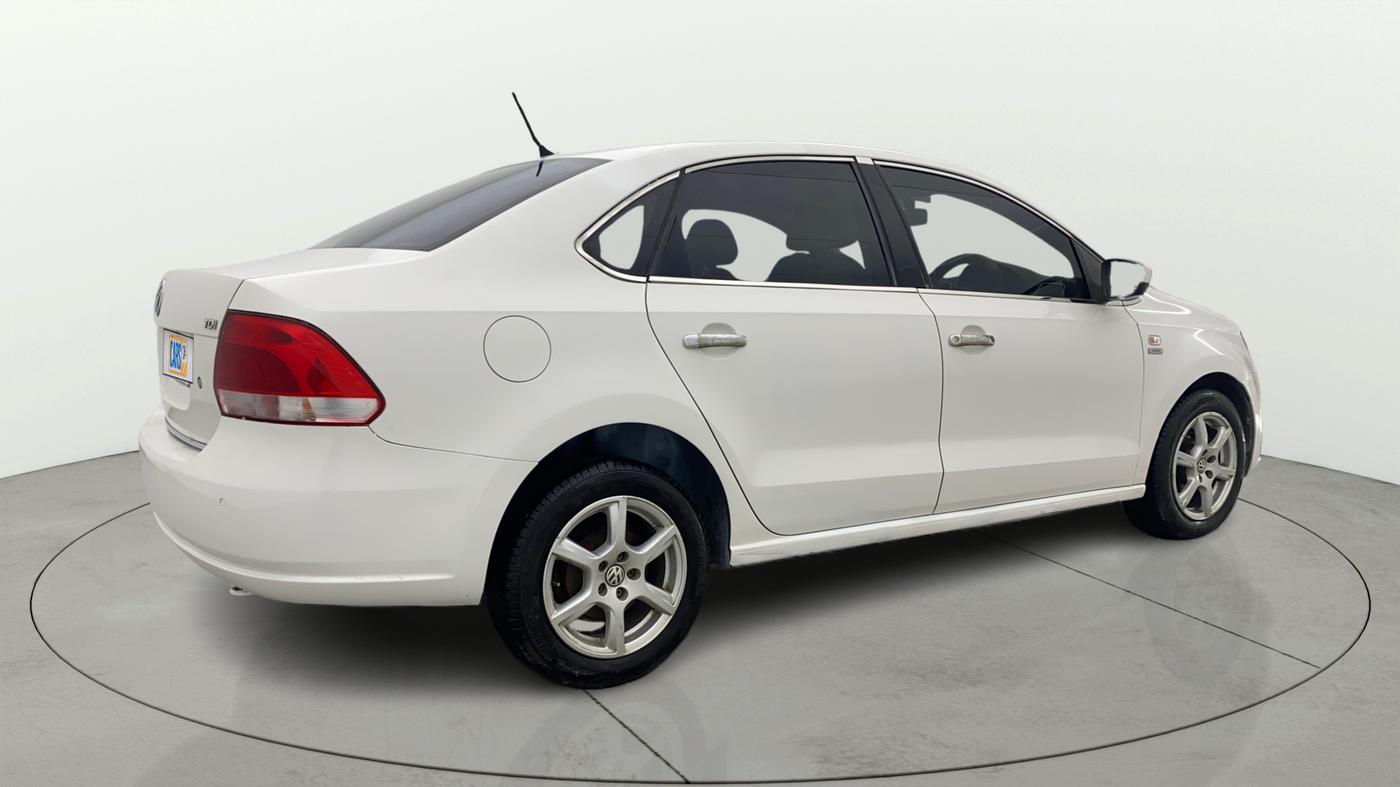 2015 Volkswagen Vento HIGHLINE DIESEL 1.5, Diesel, Manual, 1,04,079 km, Right Back Diagonal