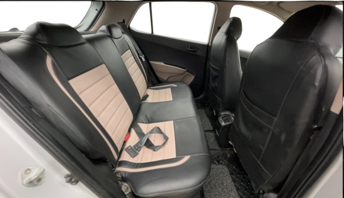 2016 Hyundai Grand i10 MAGNA 1.2 KAPPA VTVT, Petrol, Manual, 52,592 km, Right Side Rear Door Cabin