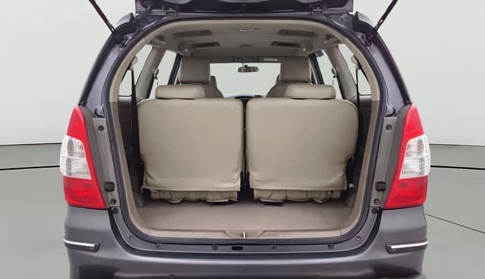 2015 Toyota Innova 2.5 GX 7 STR, Diesel, Manual, 93,285 km, Boot Open Zoomed View