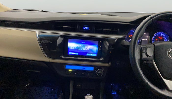 2016 Toyota Corolla Altis GL PETROL, Petrol, Manual, 54,685 km, Air Conditioner