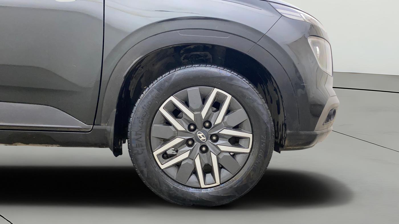 2021 Hyundai VENUE SX 1.5 CRDI, Diesel, Manual, 38,984 km, Right Front Wheel