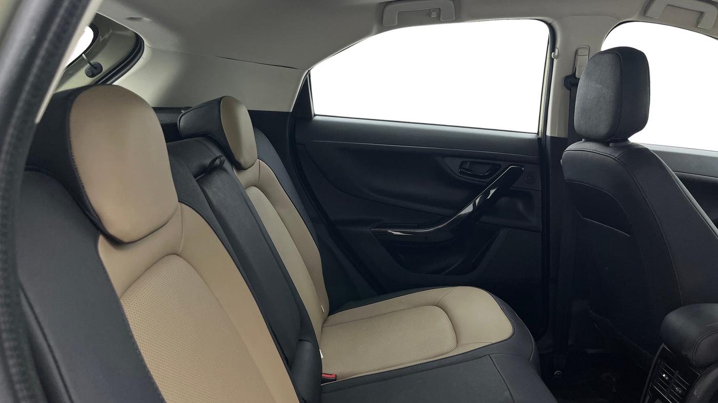 2022 Tata NEXON XZ PLUS (PREMIUM) KAZIRANGA PETROL, Petrol, Manual, 26,640 km, Right Side Rear Door Cabin