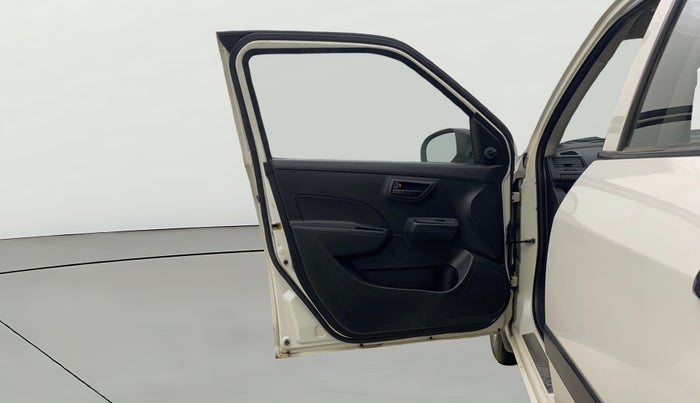 2014 Maruti Swift LDI, Diesel, Manual, 93,373 km, LHS Front Door