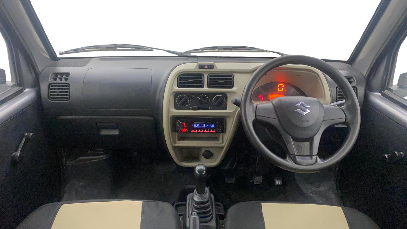 2023 Maruti Eeco 5 STR AC, Petrol, Manual, 23,933 km, Dashboard