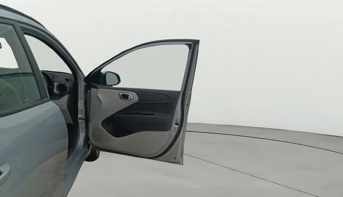 2022 Hyundai GRAND I10 NIOS SPORTZ AMT 1.2 KAPPA VTVT, Petrol, Automatic, 21,179 km, RHS Front Door