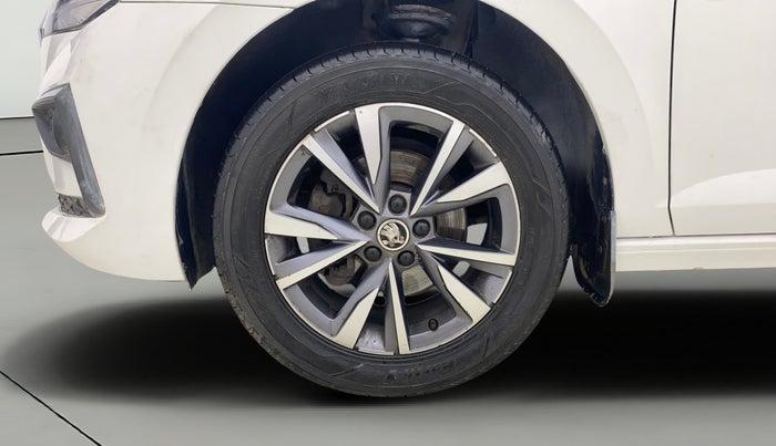 2022 Skoda SLAVIA STYLE 1.0L TSI MT, Petrol, Manual, 75,557 km, Left Front Wheel