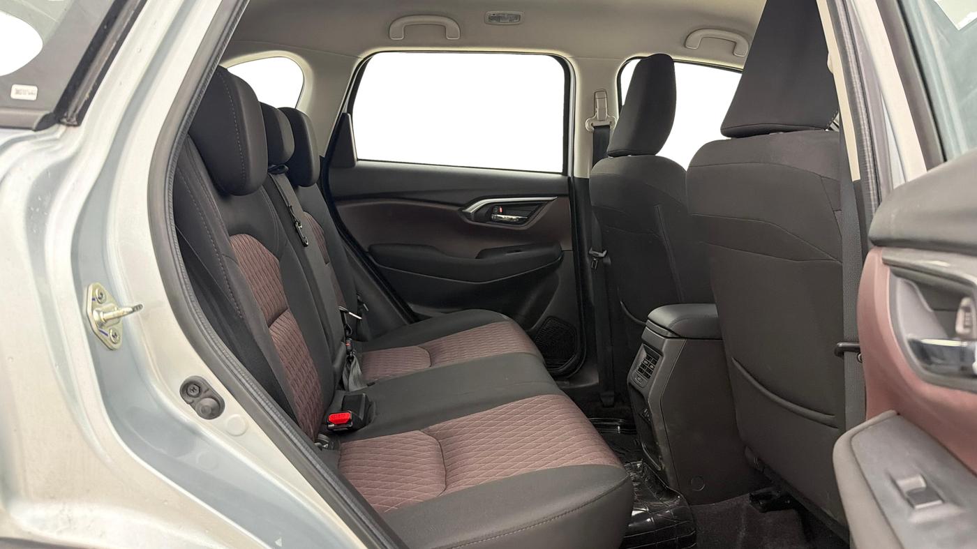 2025 Maruti Grand Vitara DELTA SMART HYBRID, Petrol, Manual, 9,915 km, Right Side Rear Door Cabin