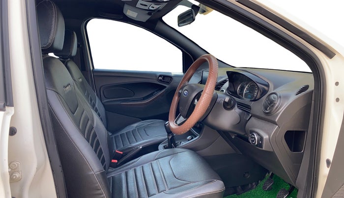 2020 Ford FREESTYLE TITANIUM 1.2 PETROL, Petrol, Manual, 40,975 km, Right Side Front Door Cabin