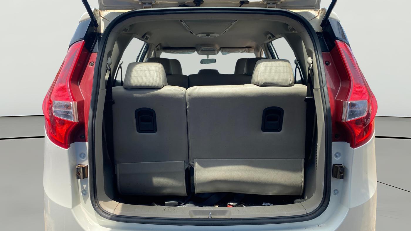 2020 Mahindra MARAZZO M6 8 STR, Diesel, Manual, 73,902 km, Boot Open Zoomed View