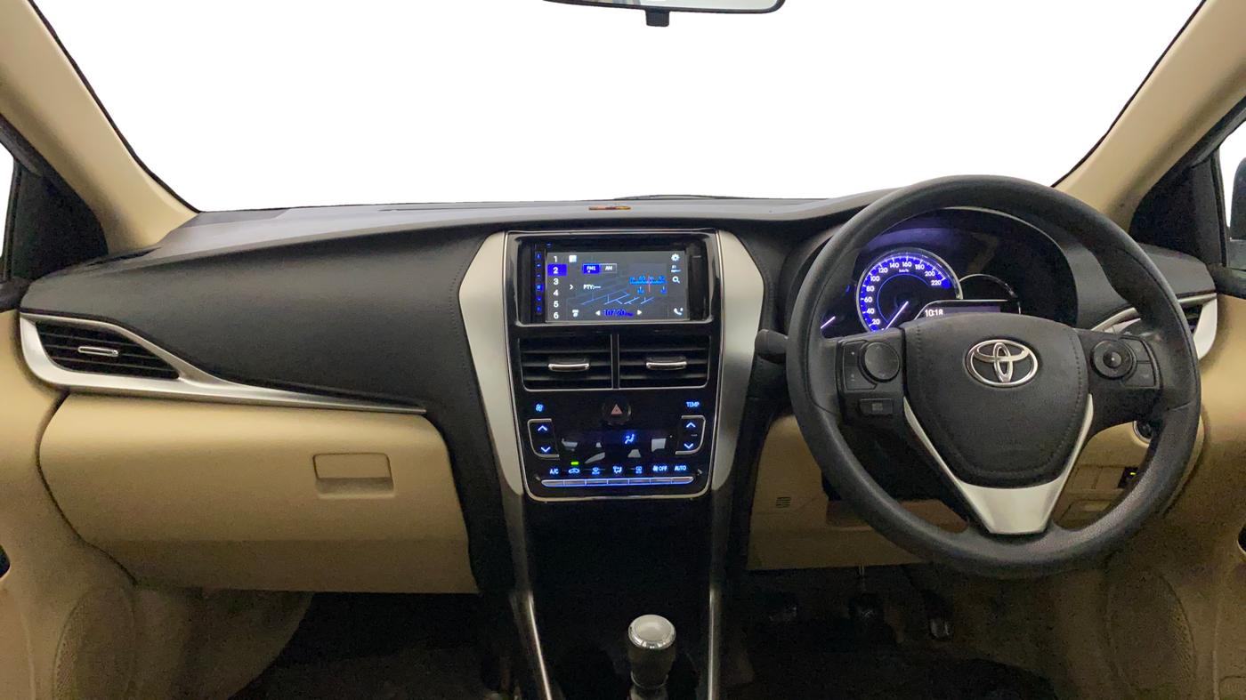 2020 Toyota YARIS G MT, Petrol, Manual, 50 km, Dashboard