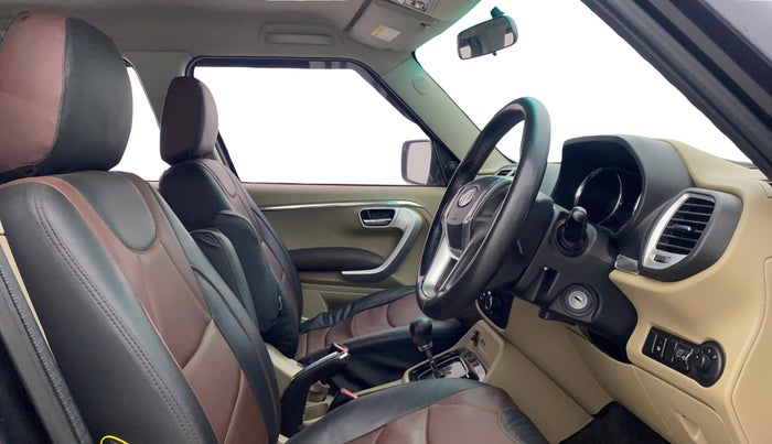 2017 Mahindra TUV300 T8 AMT, Diesel, Automatic, 95,597 km, Right Side Front Door Cabin