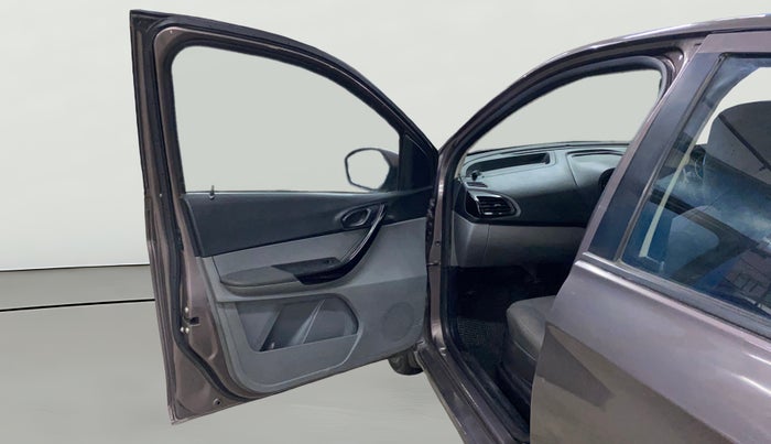 2017 Tata TIGOR XT DIESEL, Diesel, Manual, 95,837 km, LHS Front Door