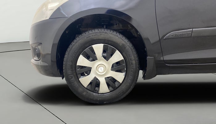 2013 Maruti Swift VDI, Diesel, Manual, 1,38,494 km, Left Front Wheel