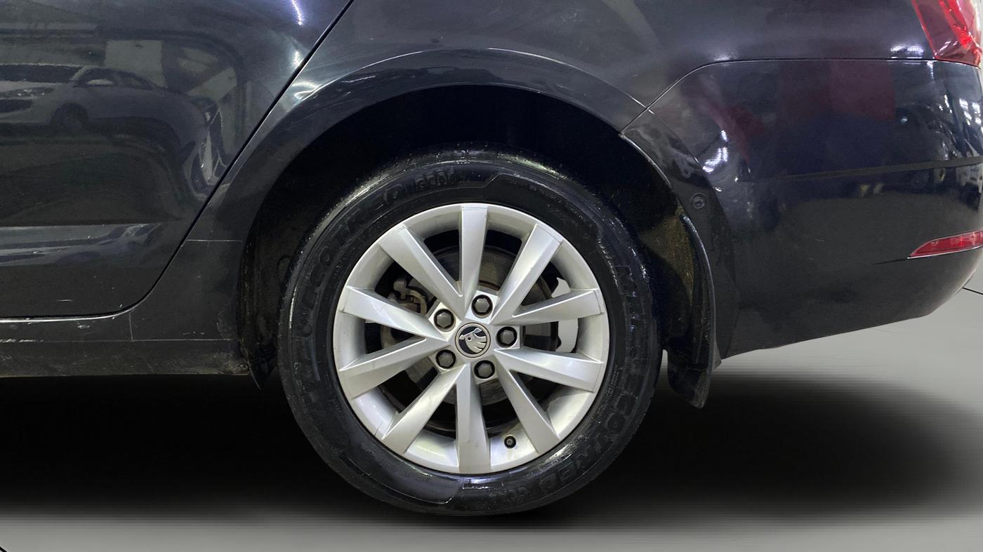 2019 Skoda Octavia L&K 1.8 TSI AT, Petrol, Automatic, 40,243 km, Left Rear Wheel