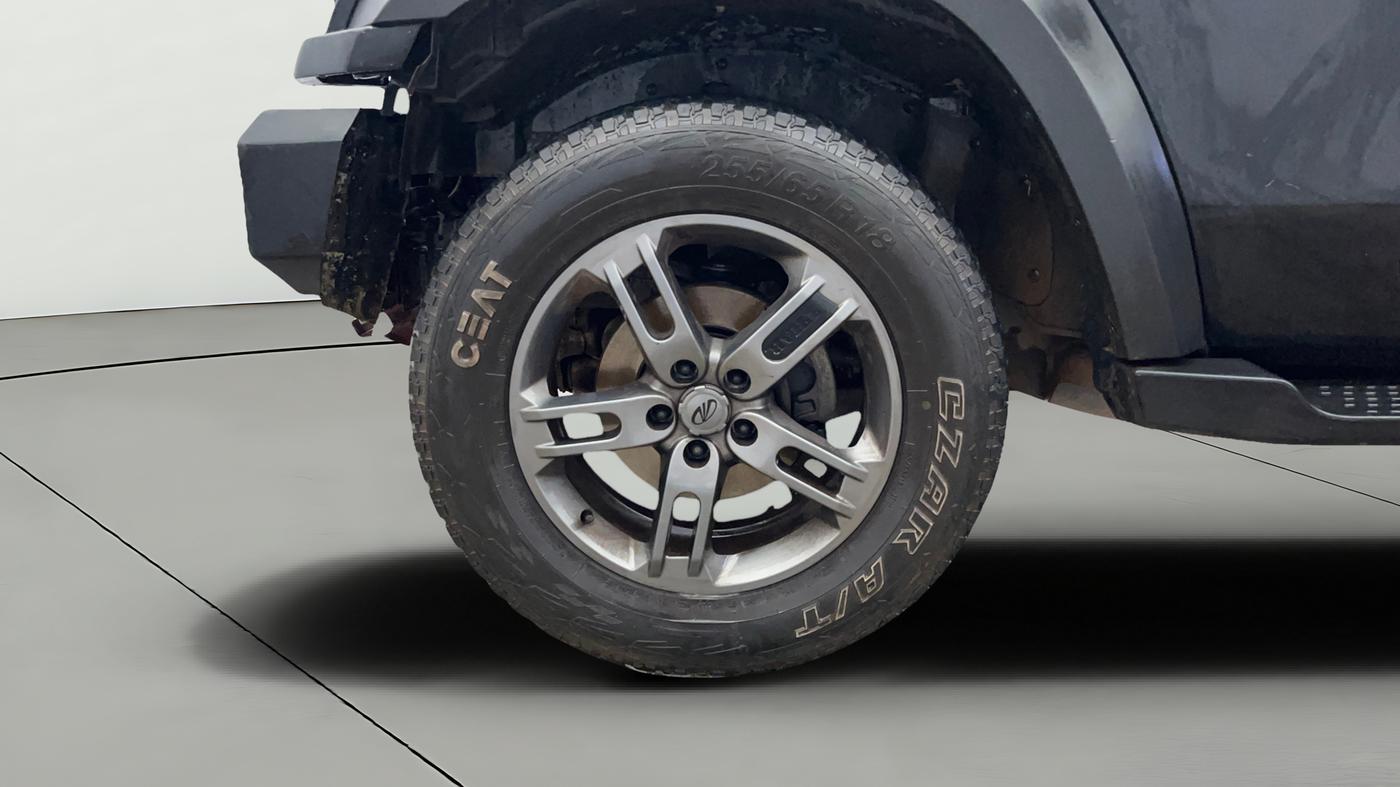 2022 Mahindra Thar LX PETROL HT 4WD AT, Petrol, Automatic, 47,201 km, Left Front Wheel