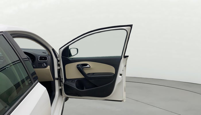 2020 Volkswagen Vento HIGHLINE 1.0L TSI, Petrol, Manual, 1,10,984 km, RHS Front Door